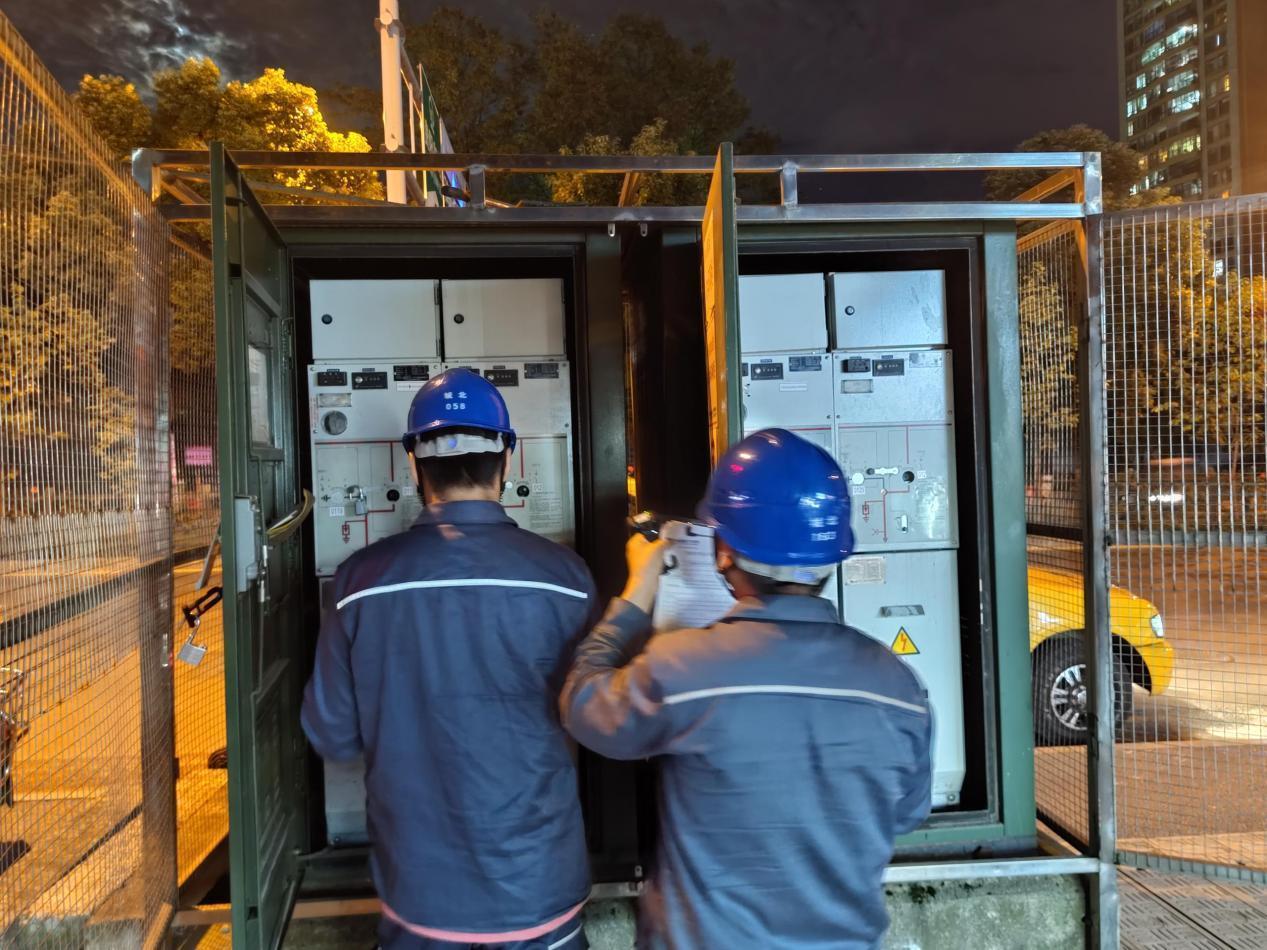 c8c0e6400d5f94d203a7bcebf768c7c9