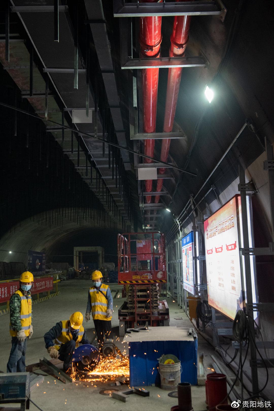 轨道2号线一期北京西路站支架施工